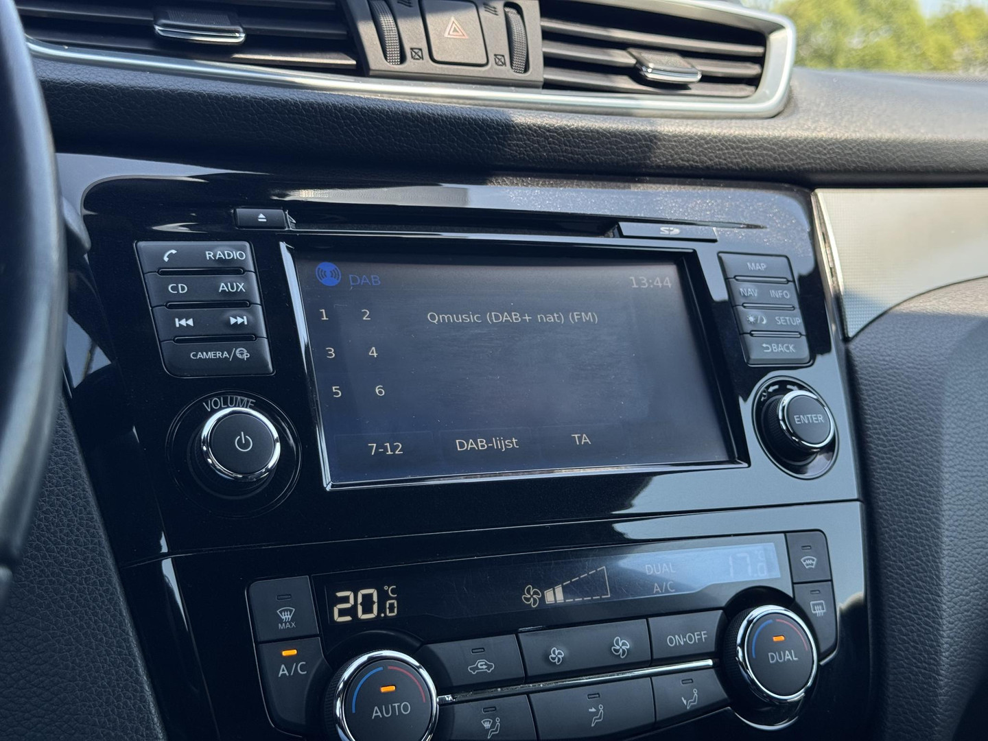 Nissan Nissan