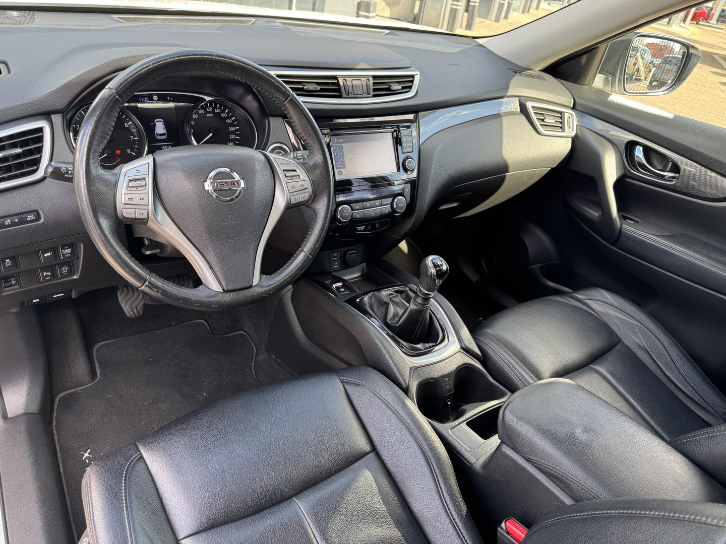 Nissan Nissan
