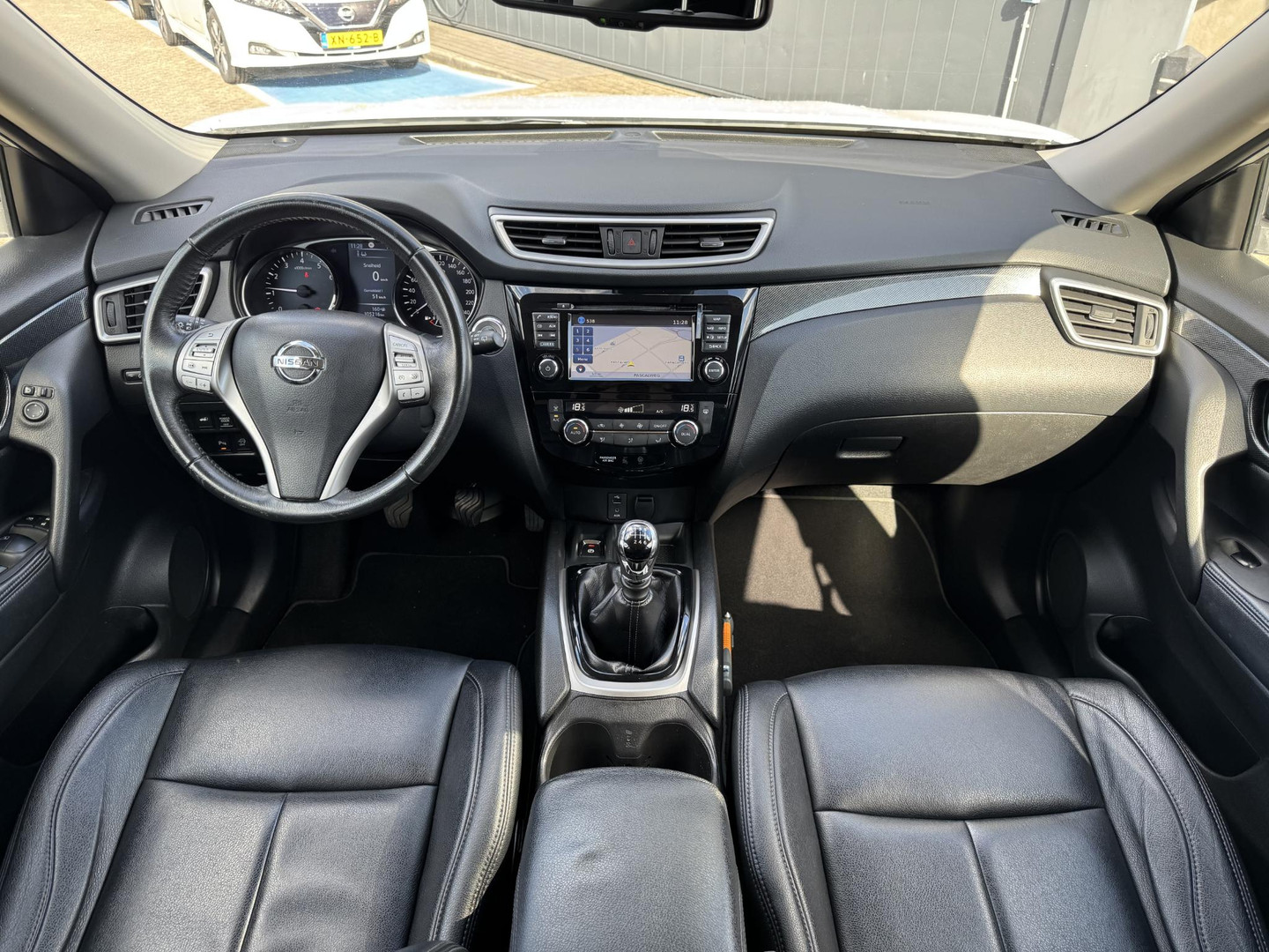 Nissan Nissan