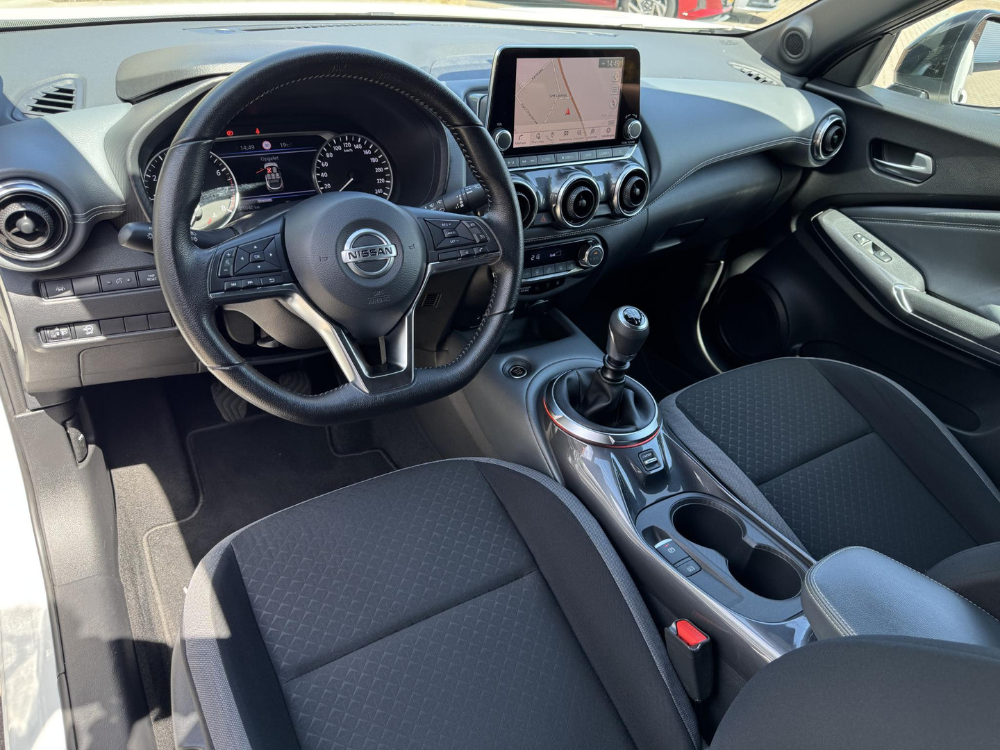 Nissan Nissan