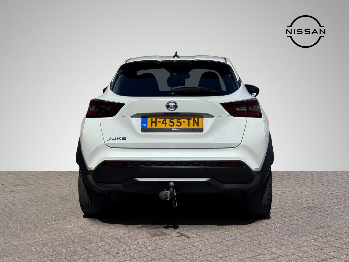 Nissan Nissan
