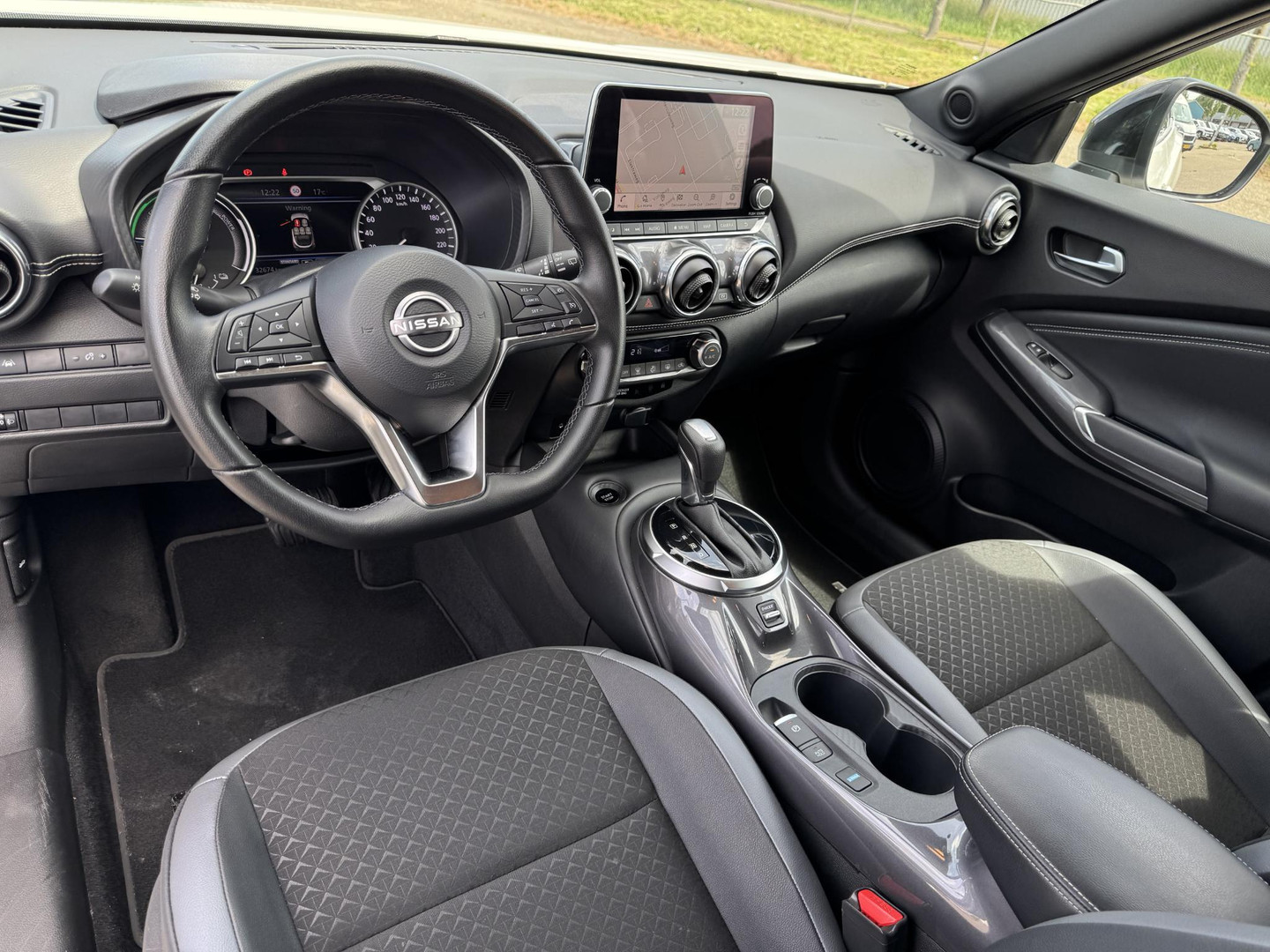 Nissan Nissan