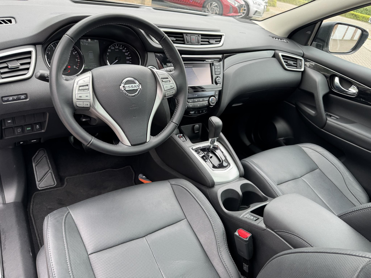 Nissan Nissan