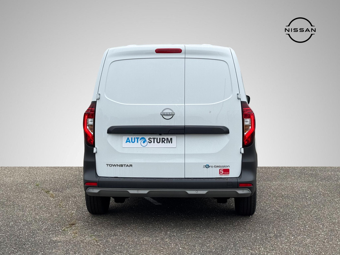 Nissan Nissan