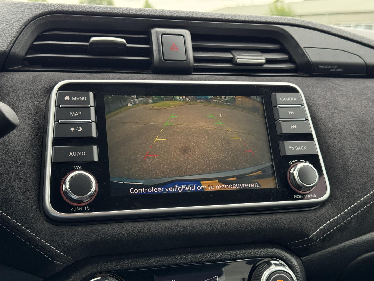 Nissan Nissan