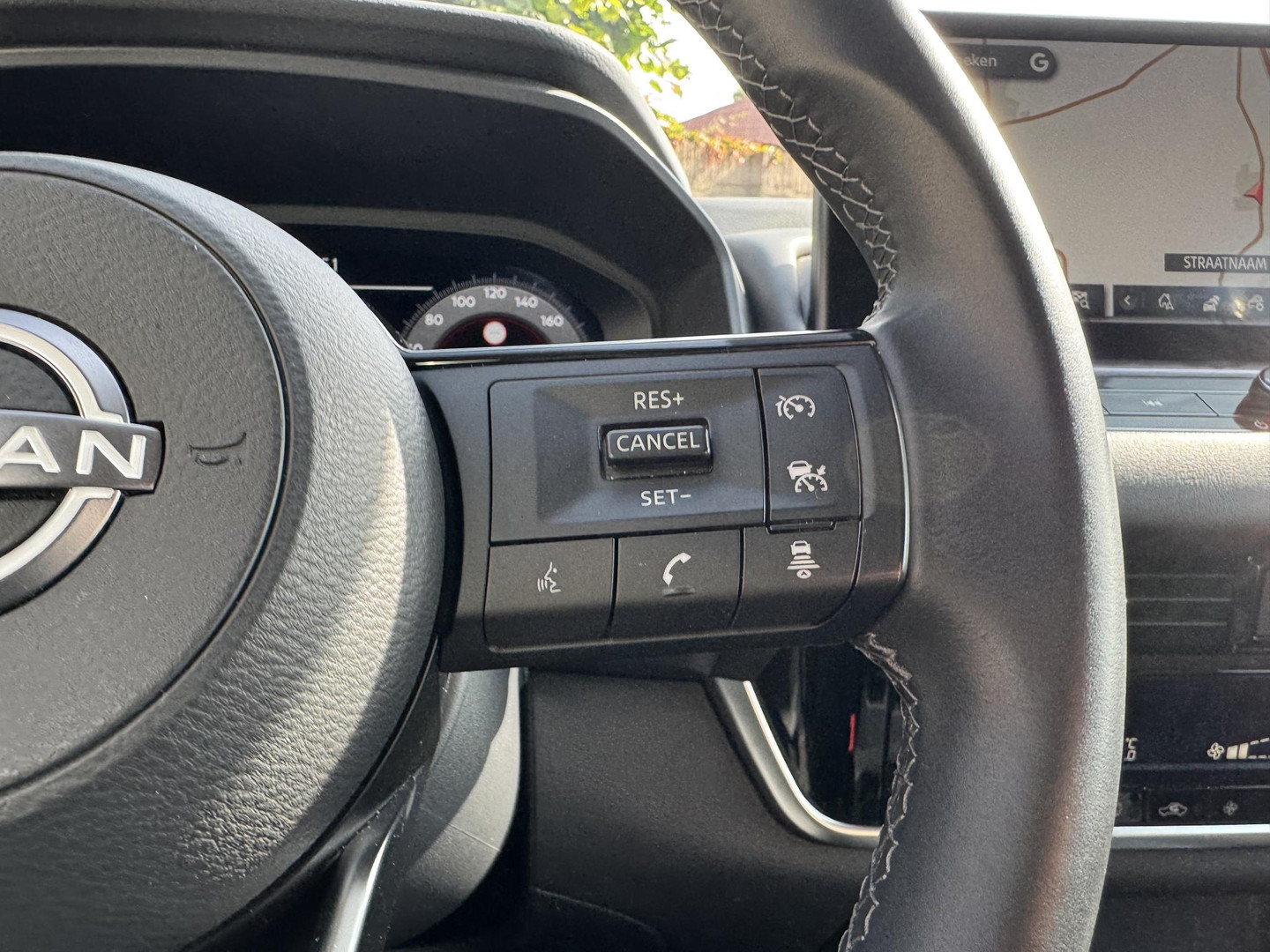 Nissan Nissan