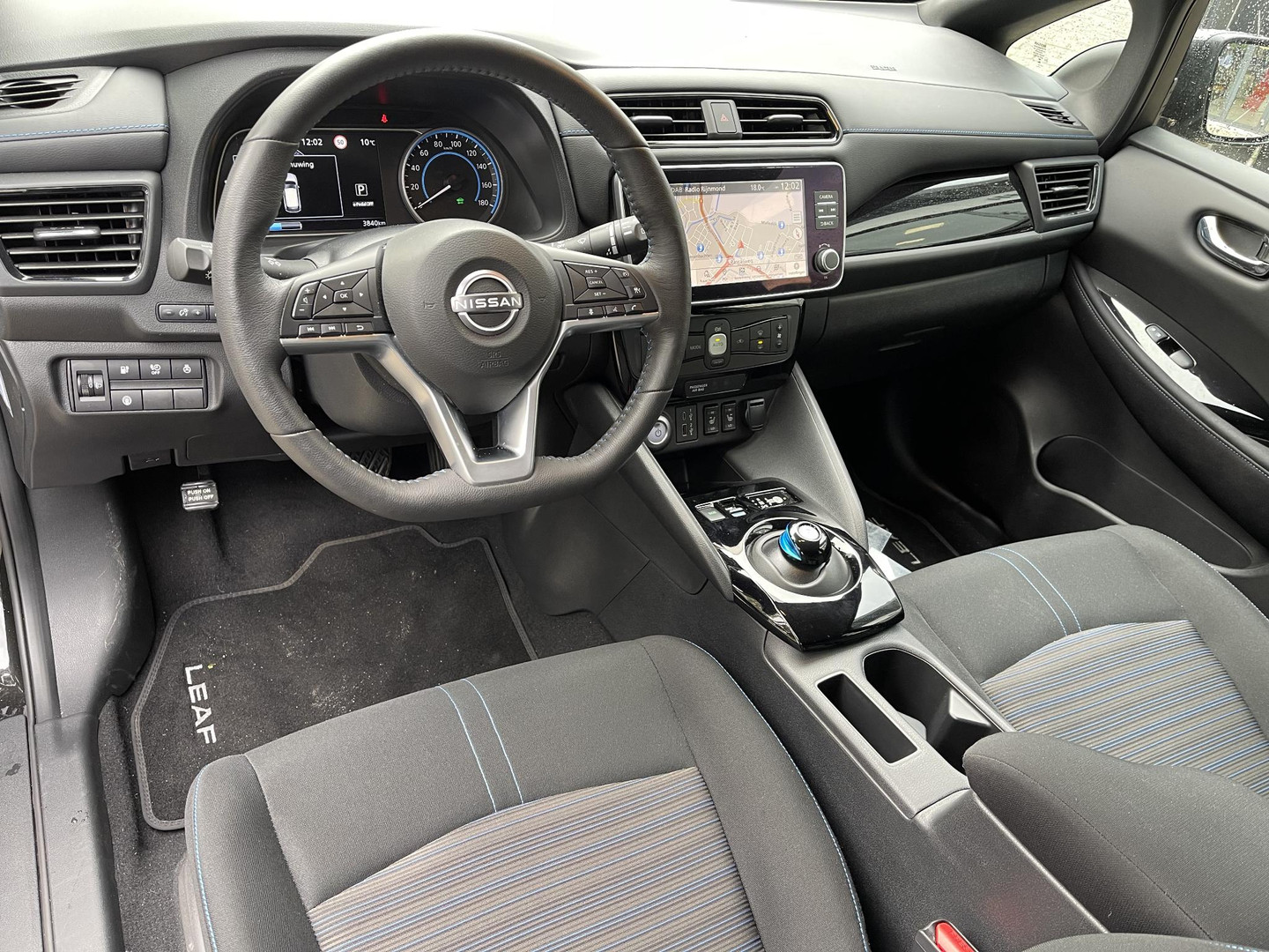 Nissan Nissan