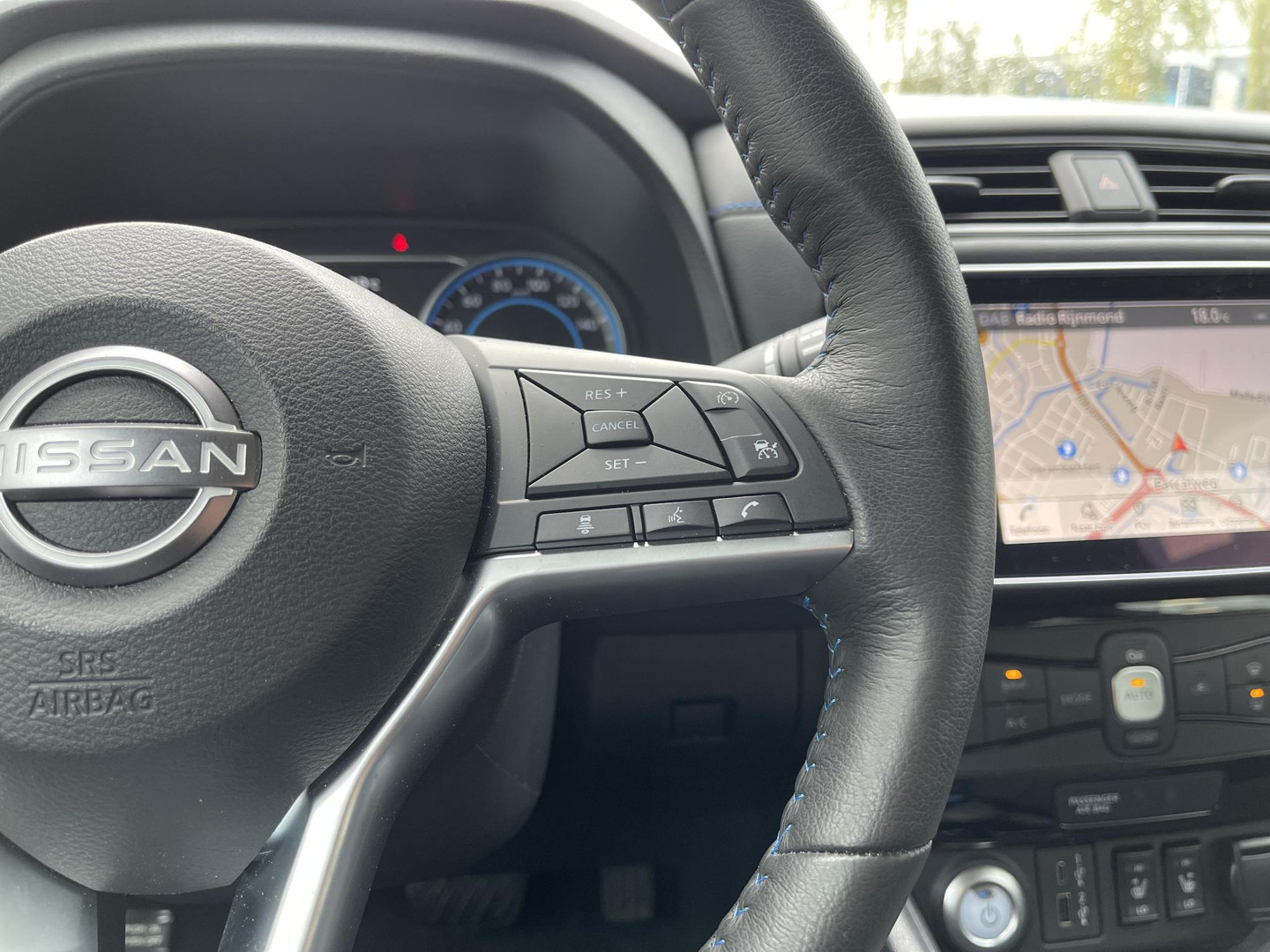 Nissan Nissan