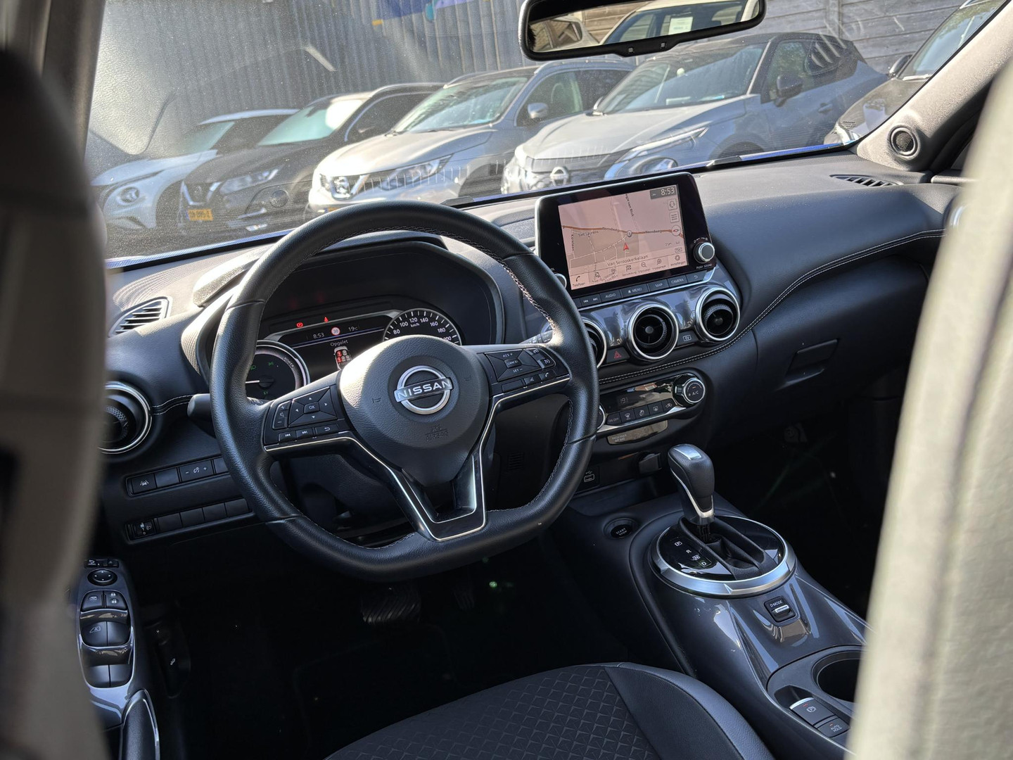 Nissan Nissan
