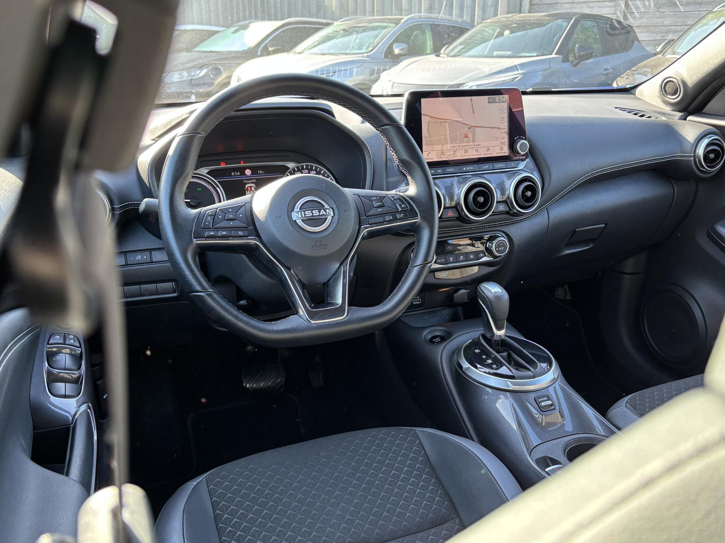 Nissan Nissan
