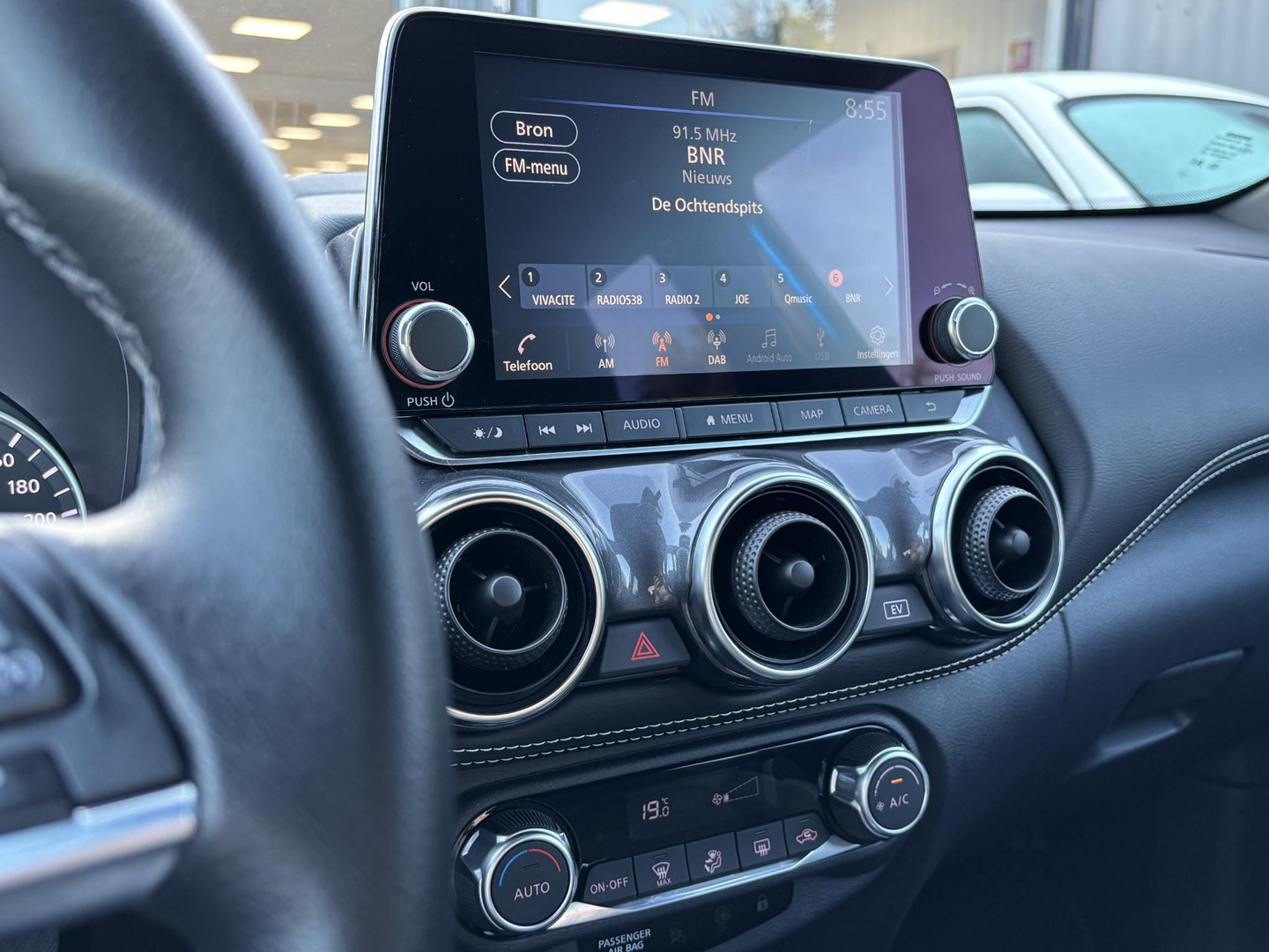 Nissan Nissan