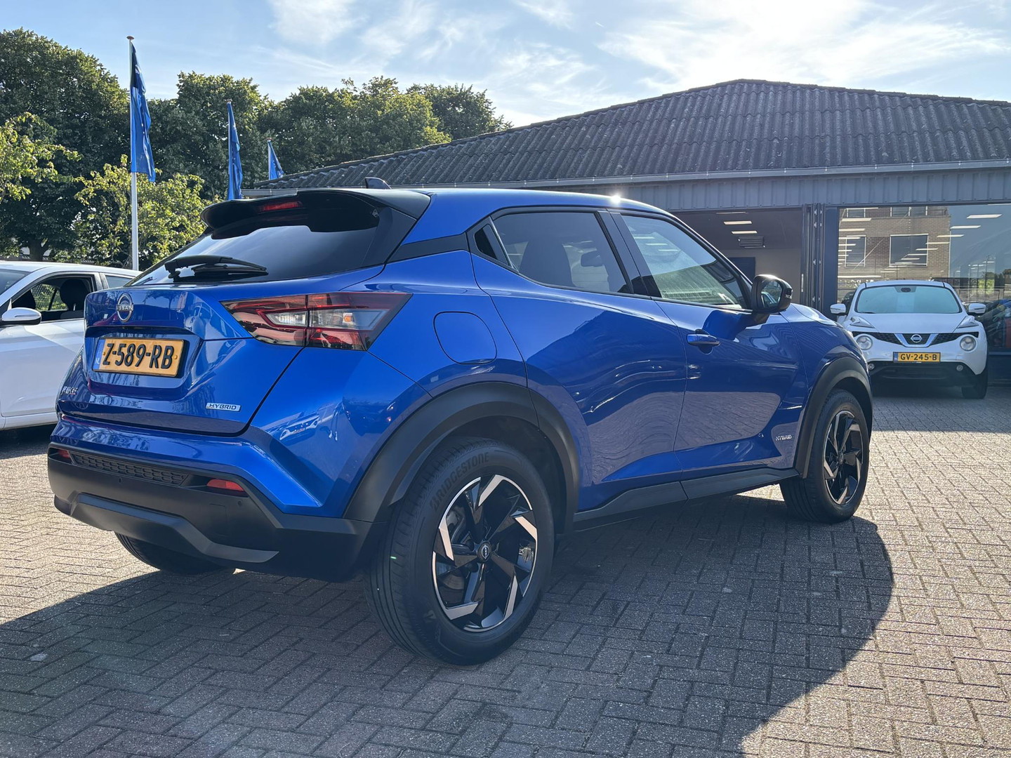 Nissan Nissan