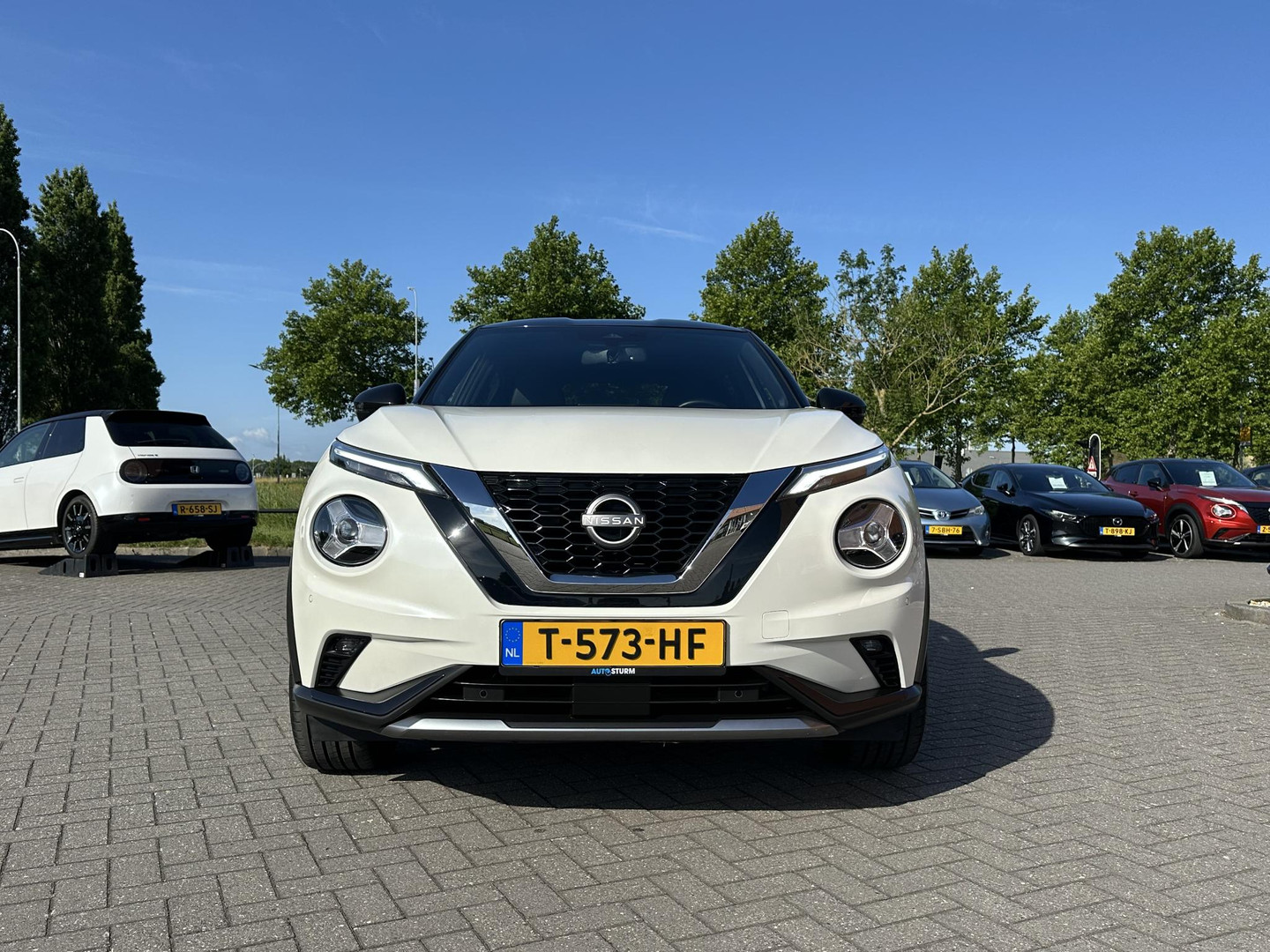 Nissan Nissan