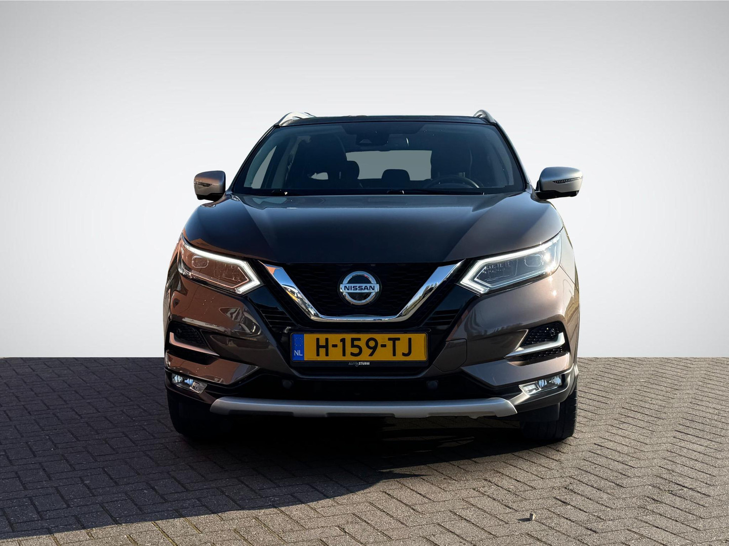 Nissan Nissan
