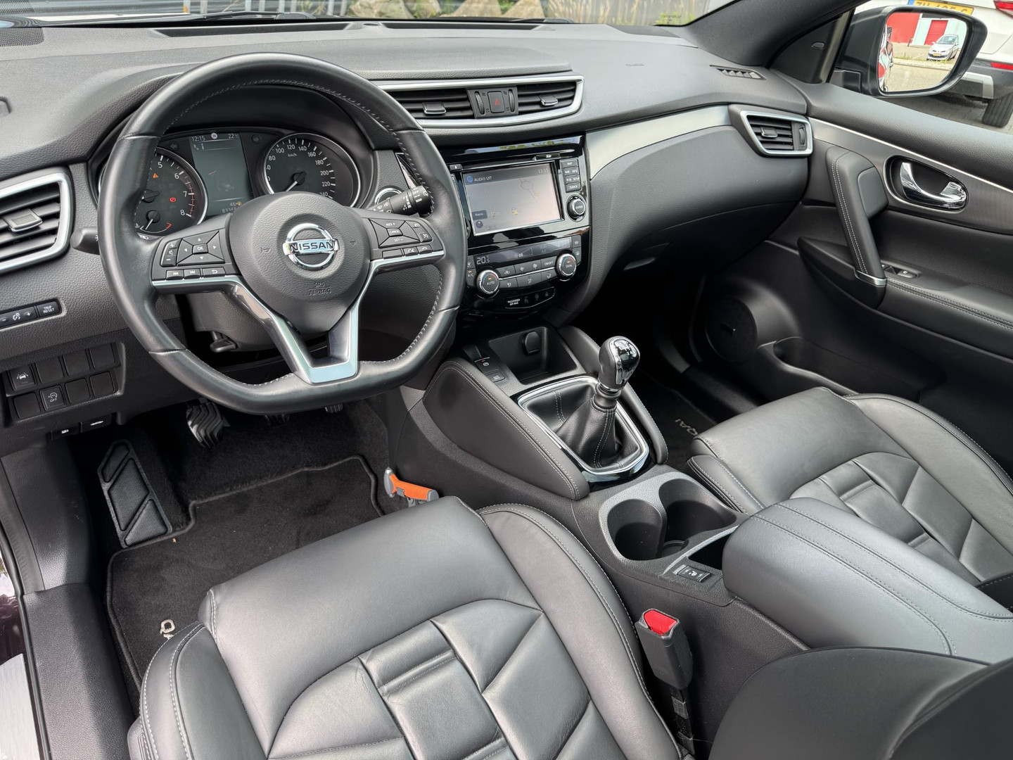 Nissan Nissan