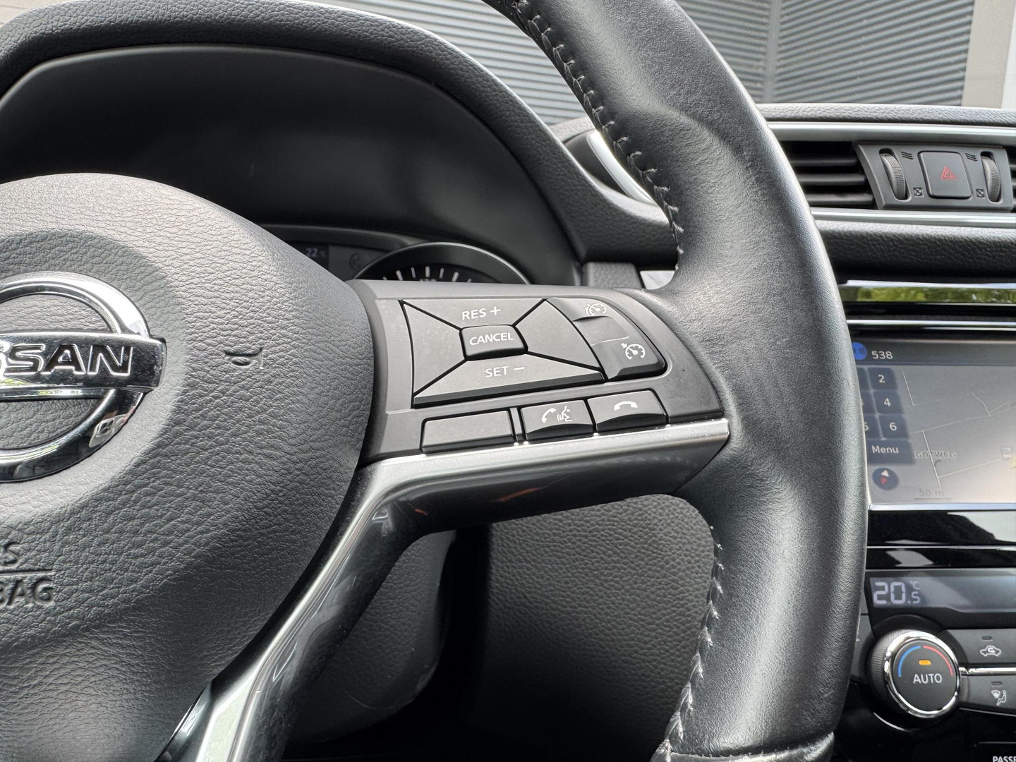 Nissan Nissan