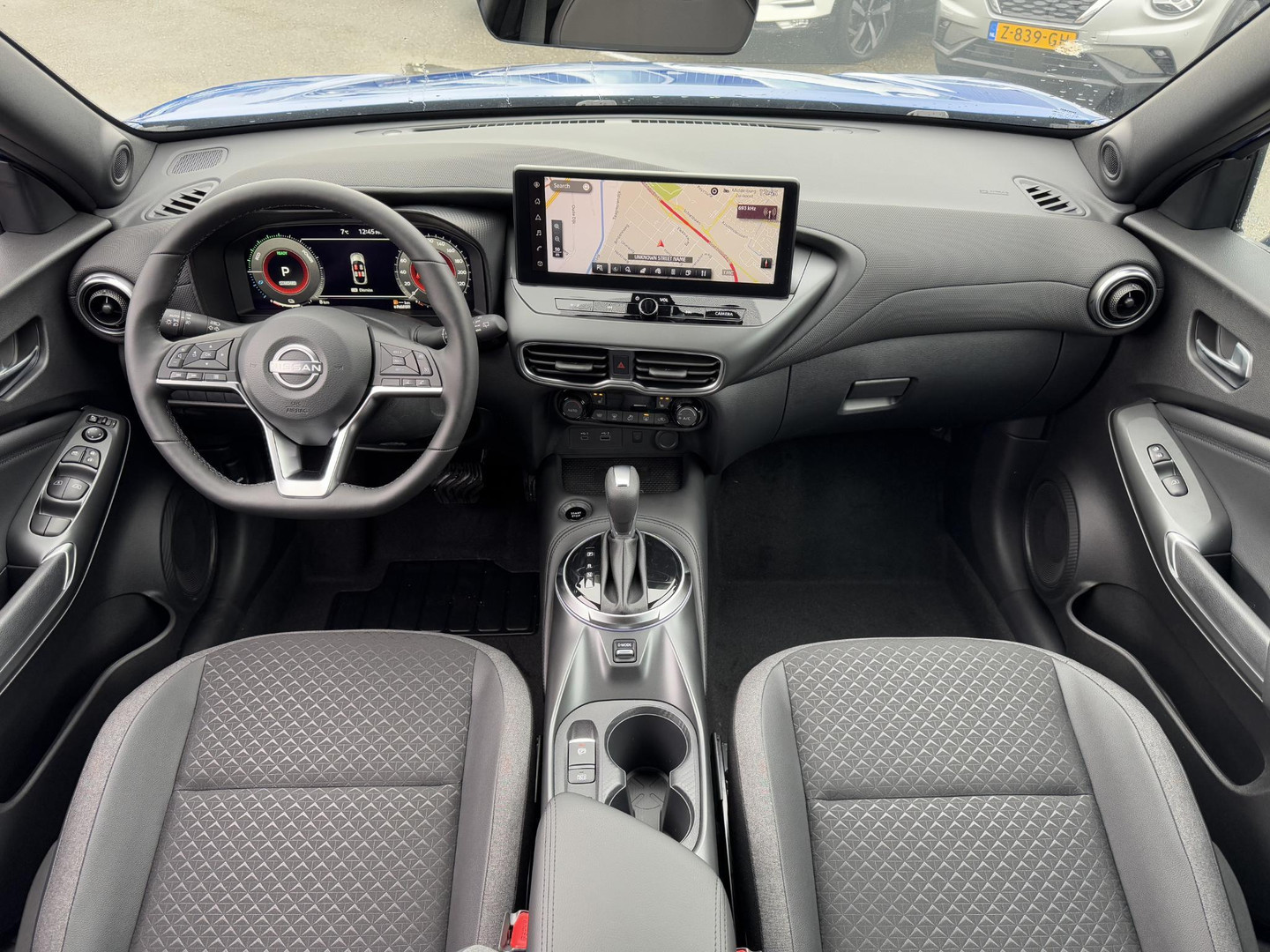 Nissan Nissan