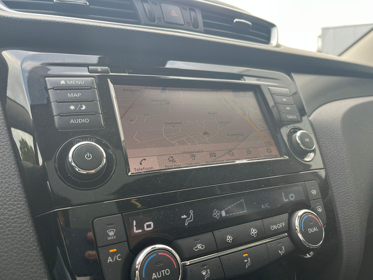 Nissan Nissan
