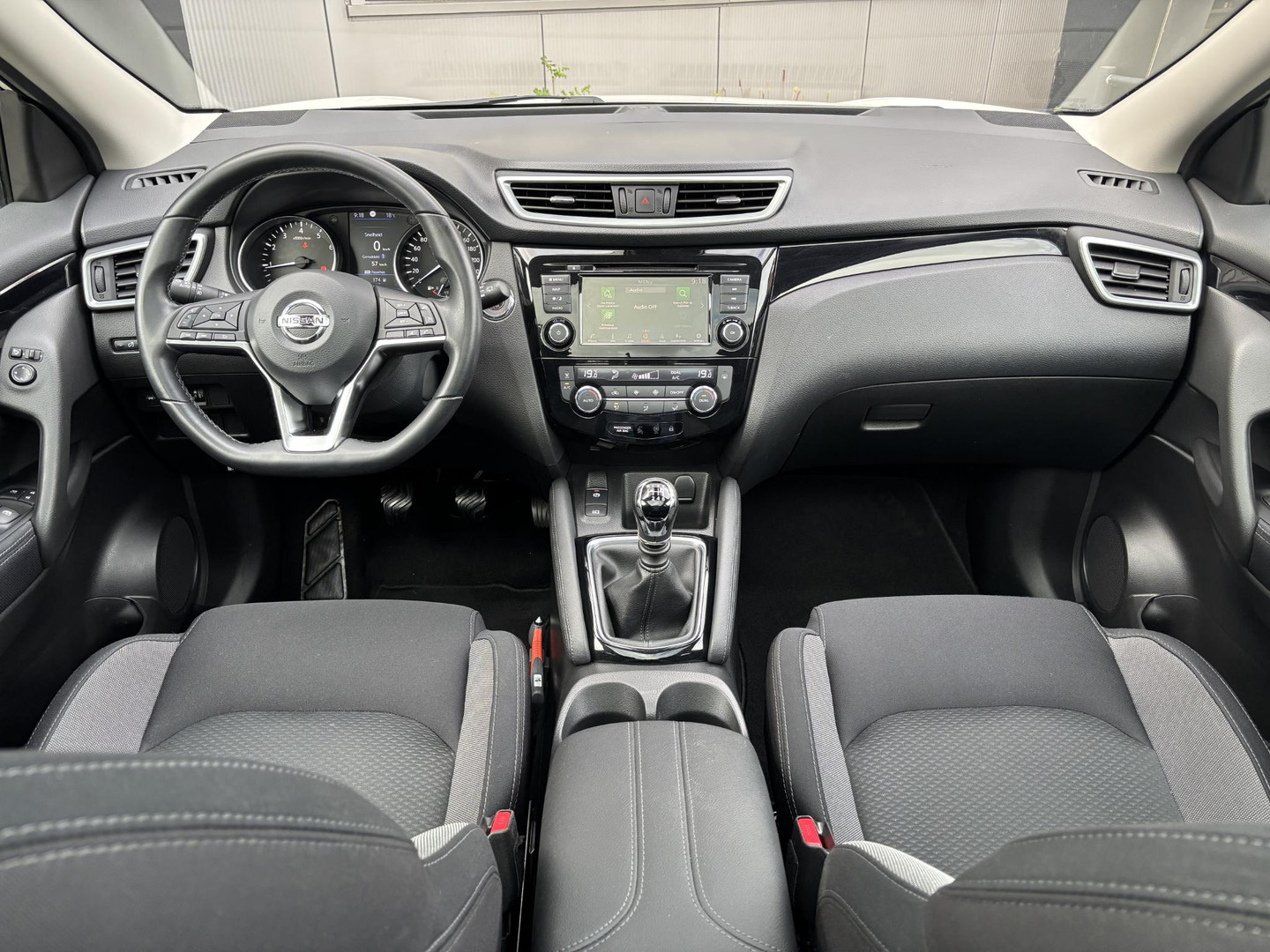 Nissan Nissan