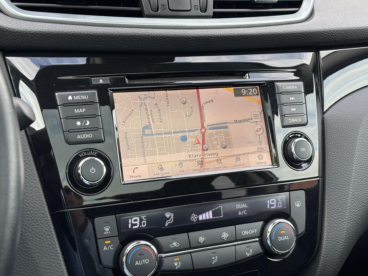 Nissan Nissan