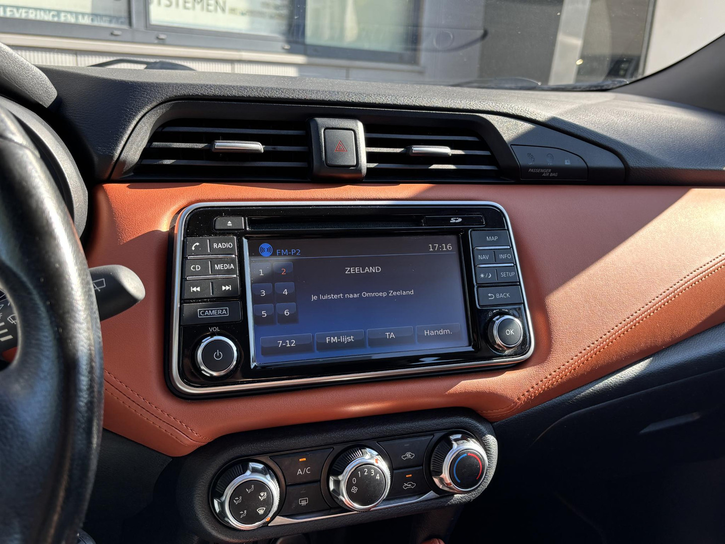 Nissan Nissan