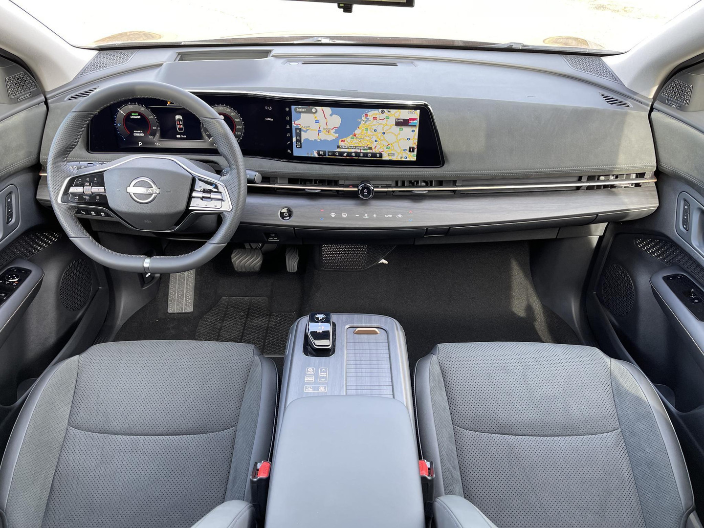 Nissan Nissan
