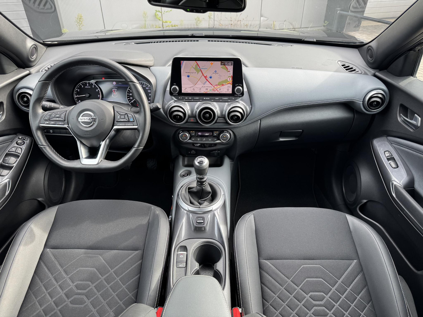 Nissan Nissan