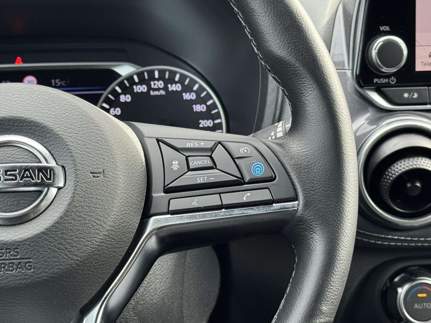 Nissan Nissan