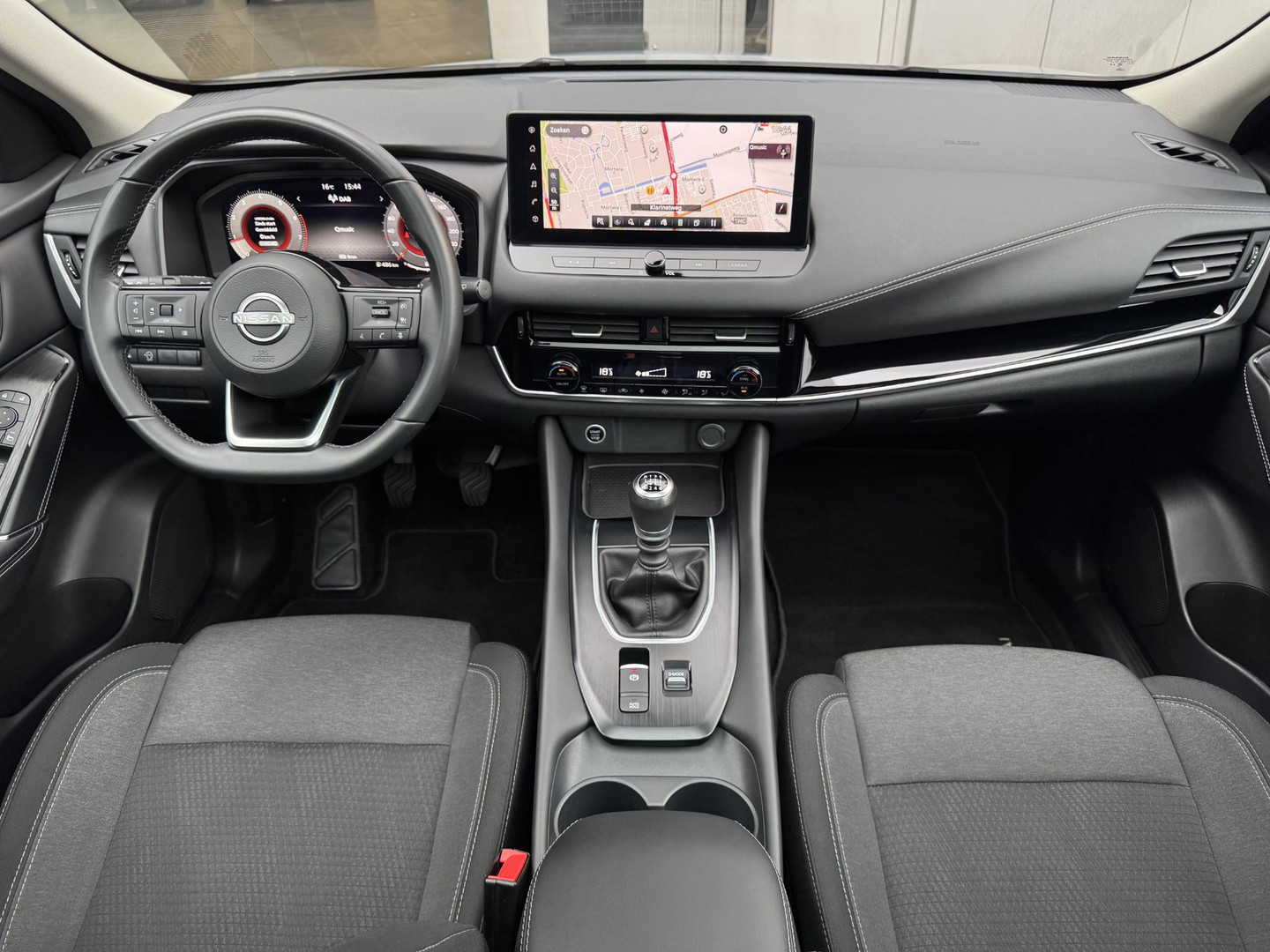 Nissan Nissan