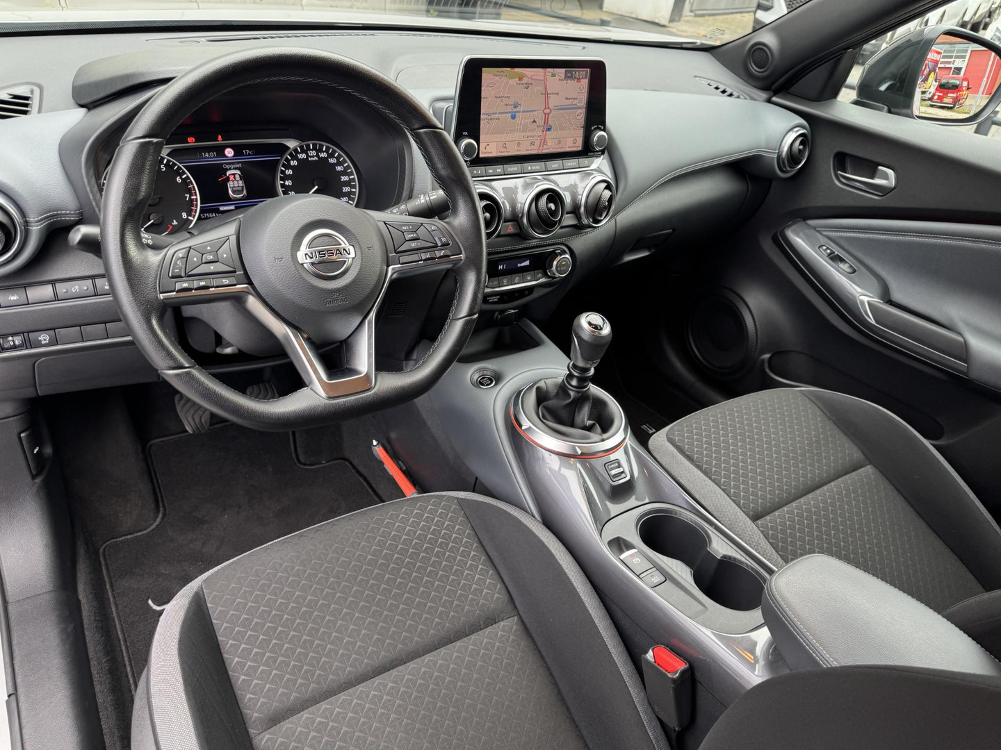 Nissan Nissan