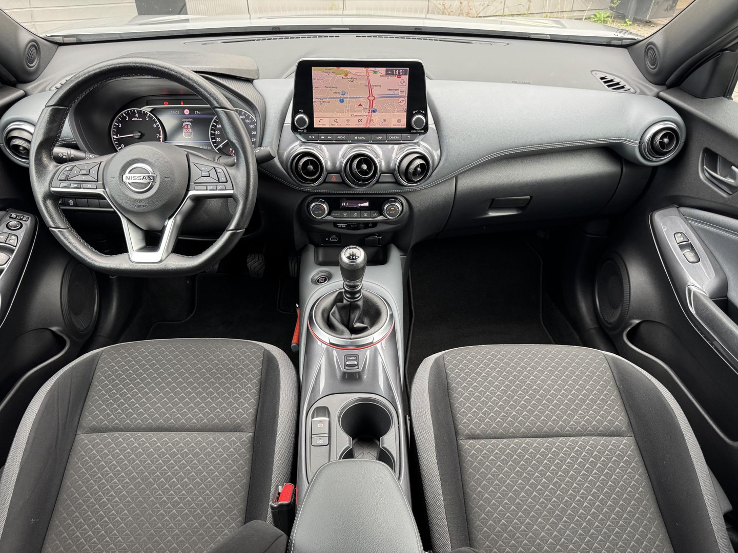 Nissan Nissan
