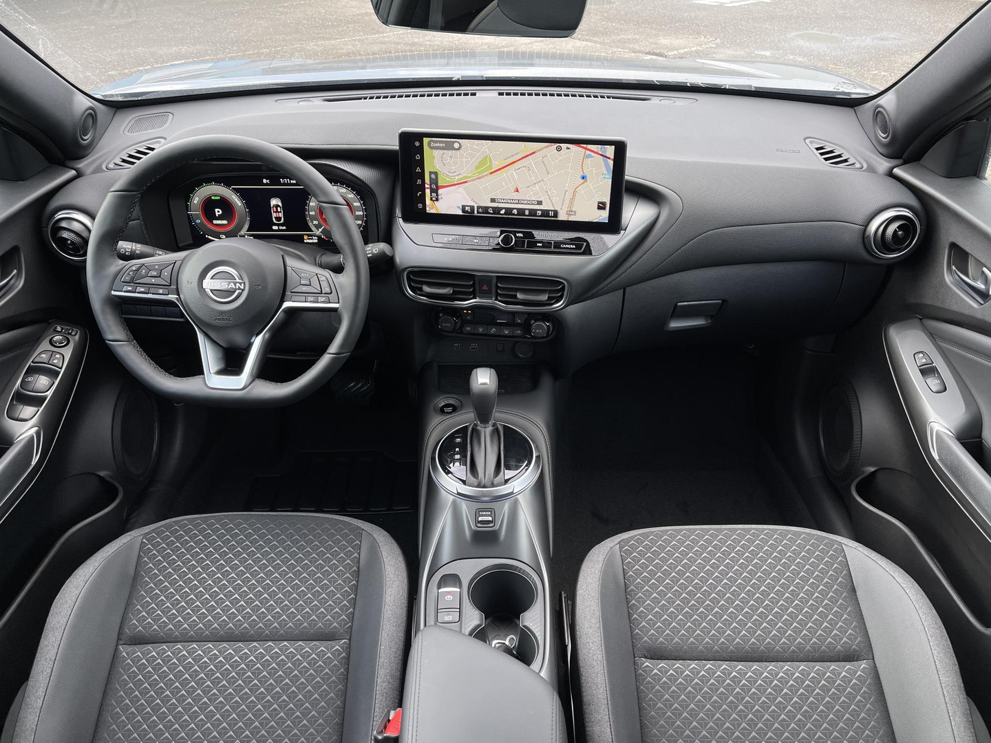 Nissan Nissan