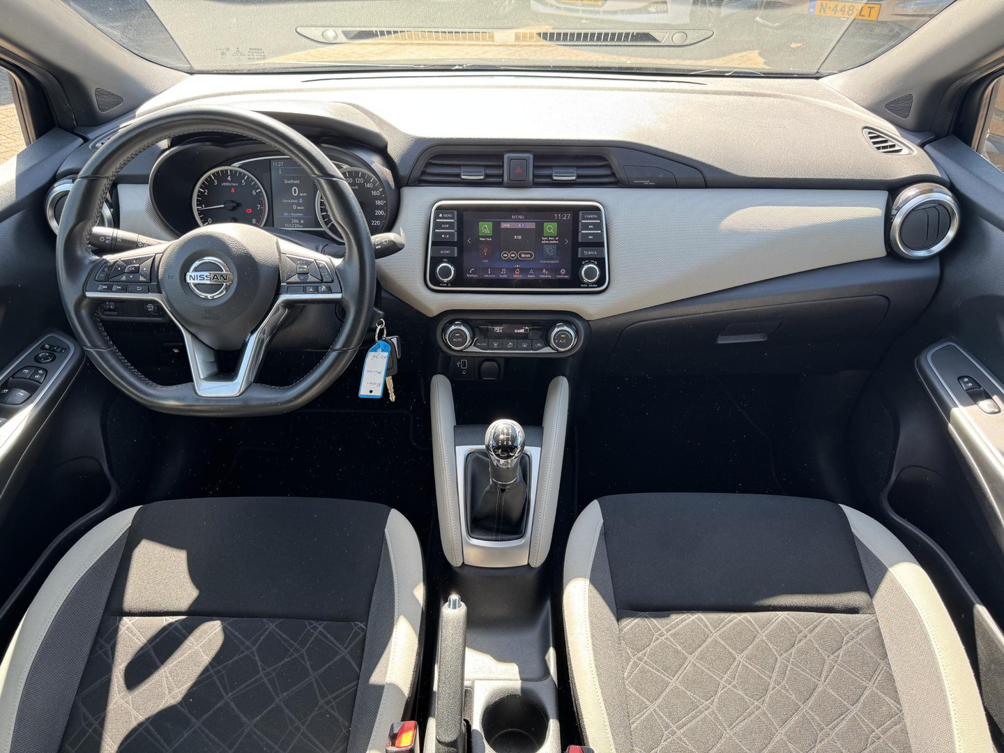 Nissan Nissan