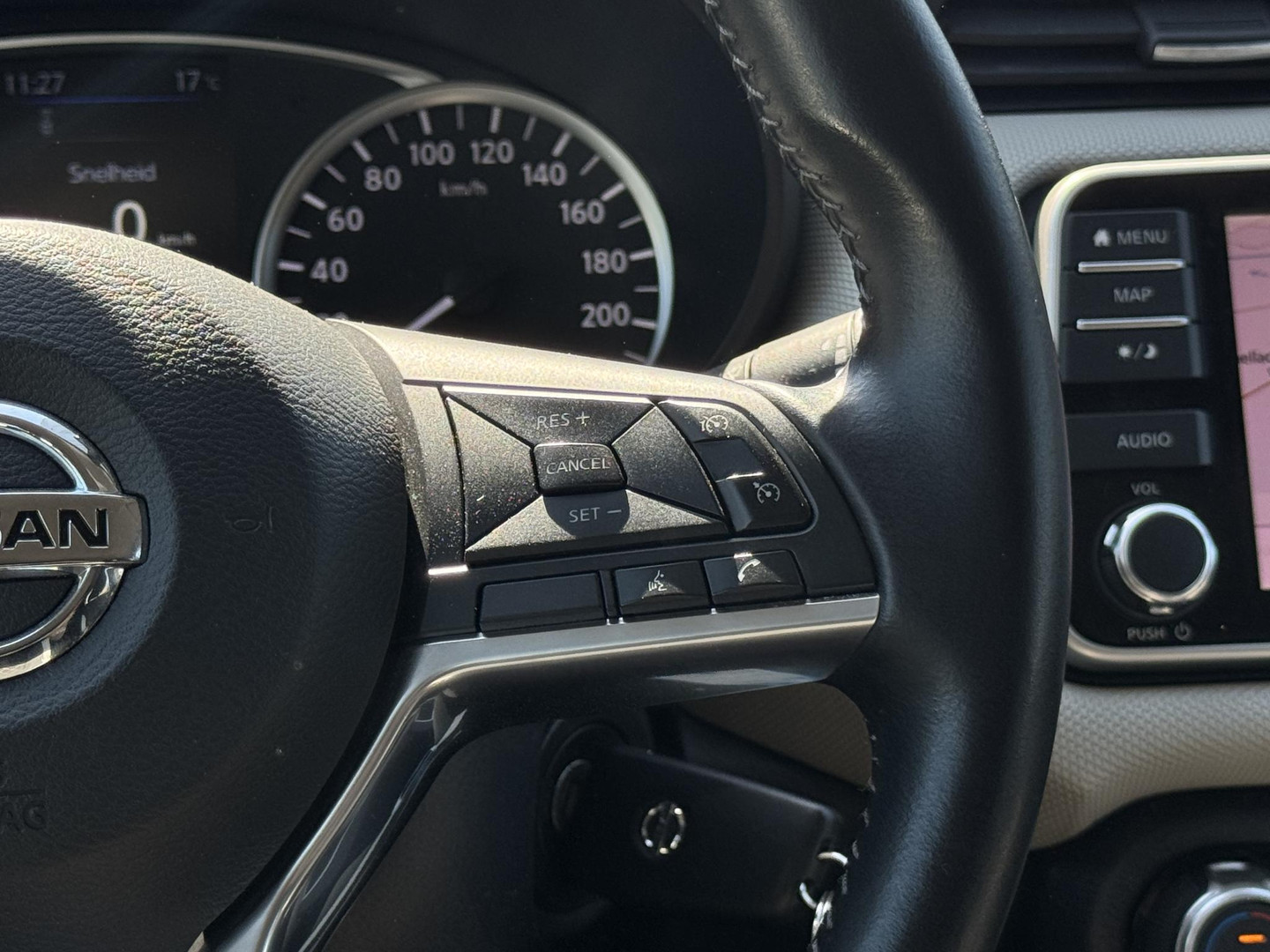 Nissan Nissan