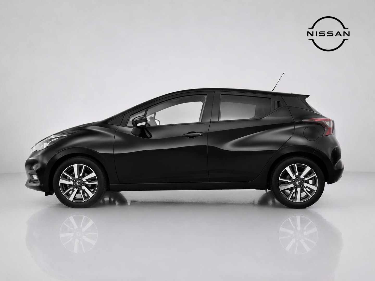 Nissan Nissan