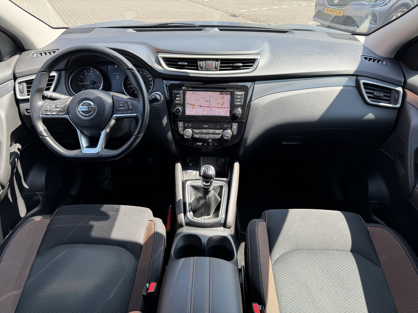 Nissan Nissan