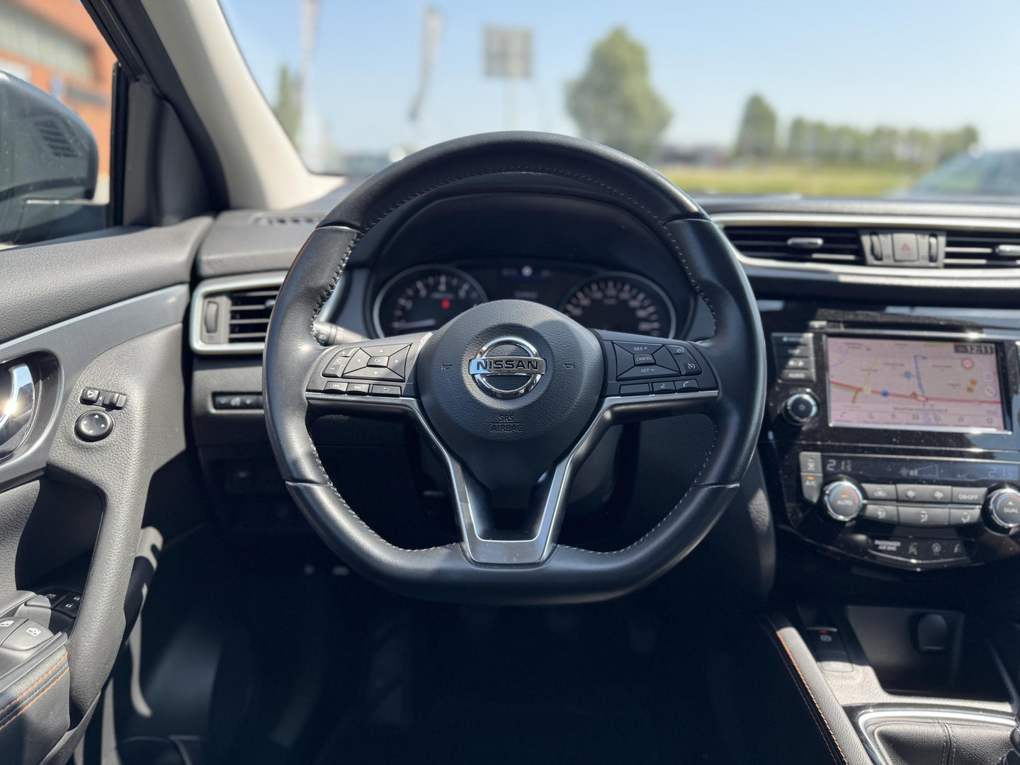 Nissan Nissan