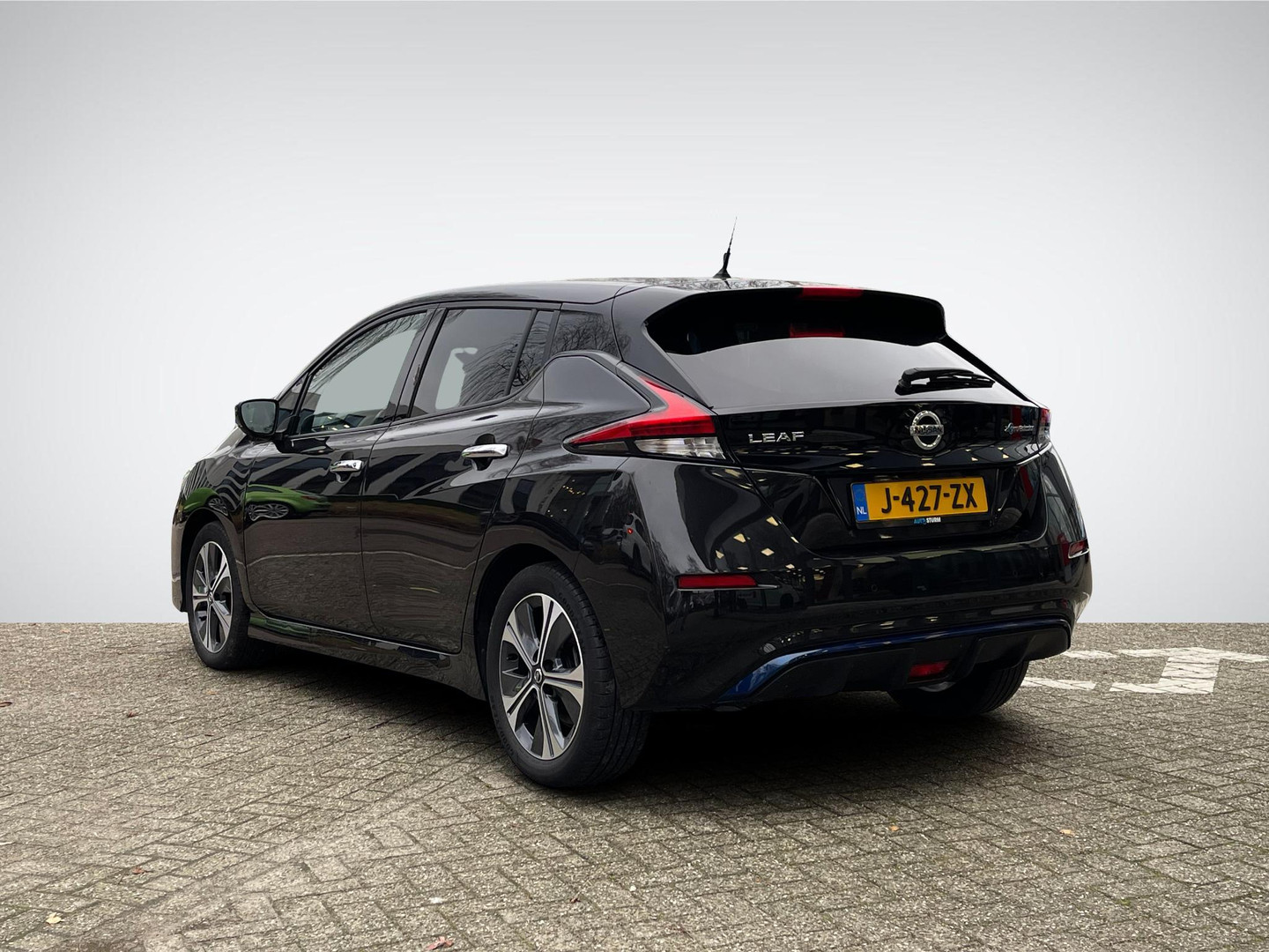 Nissan Nissan