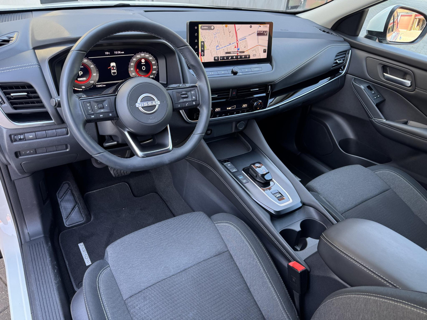 Nissan Nissan