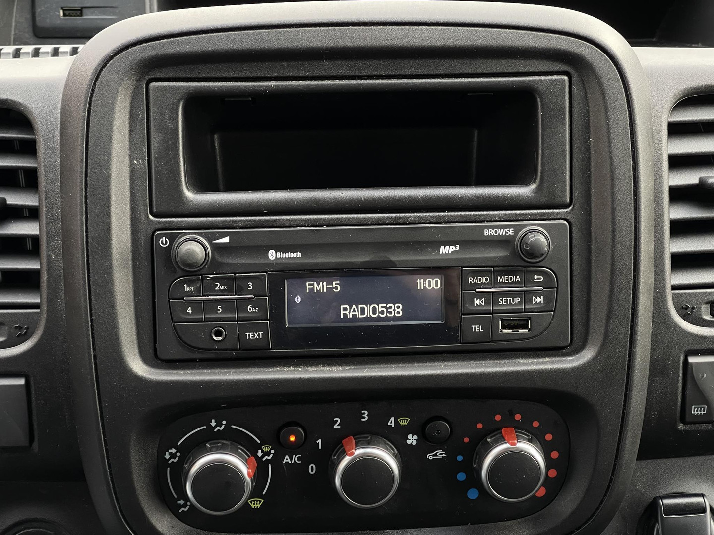 Nissan Nissan