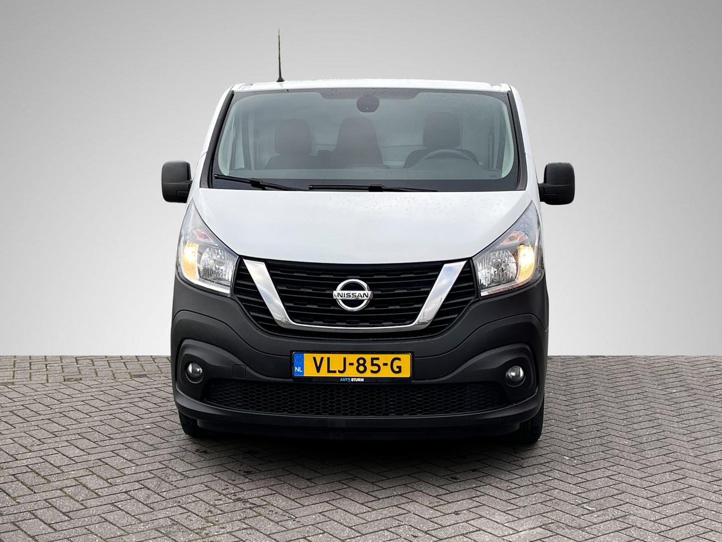 Nissan Nissan
