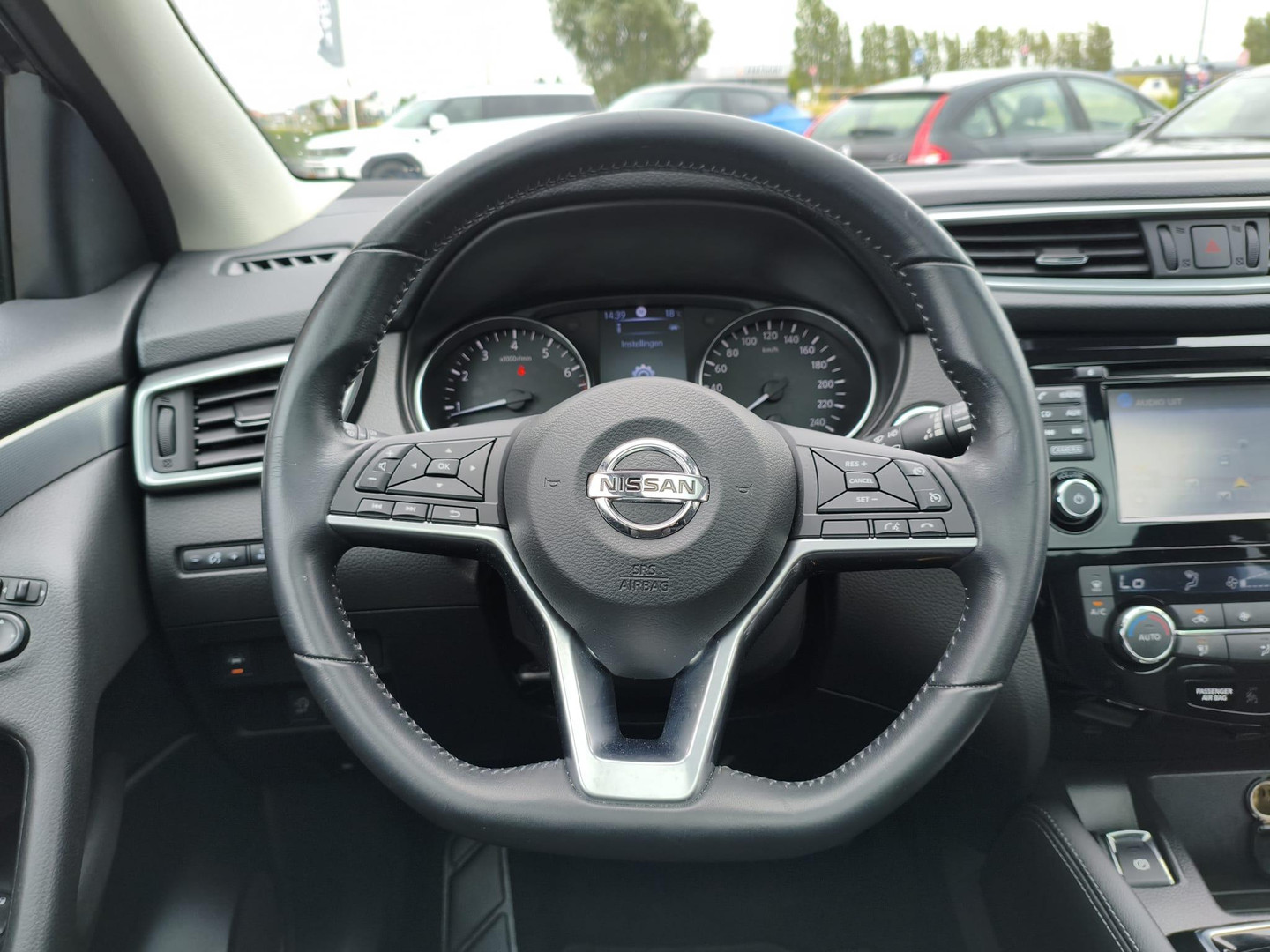 Nissan Nissan