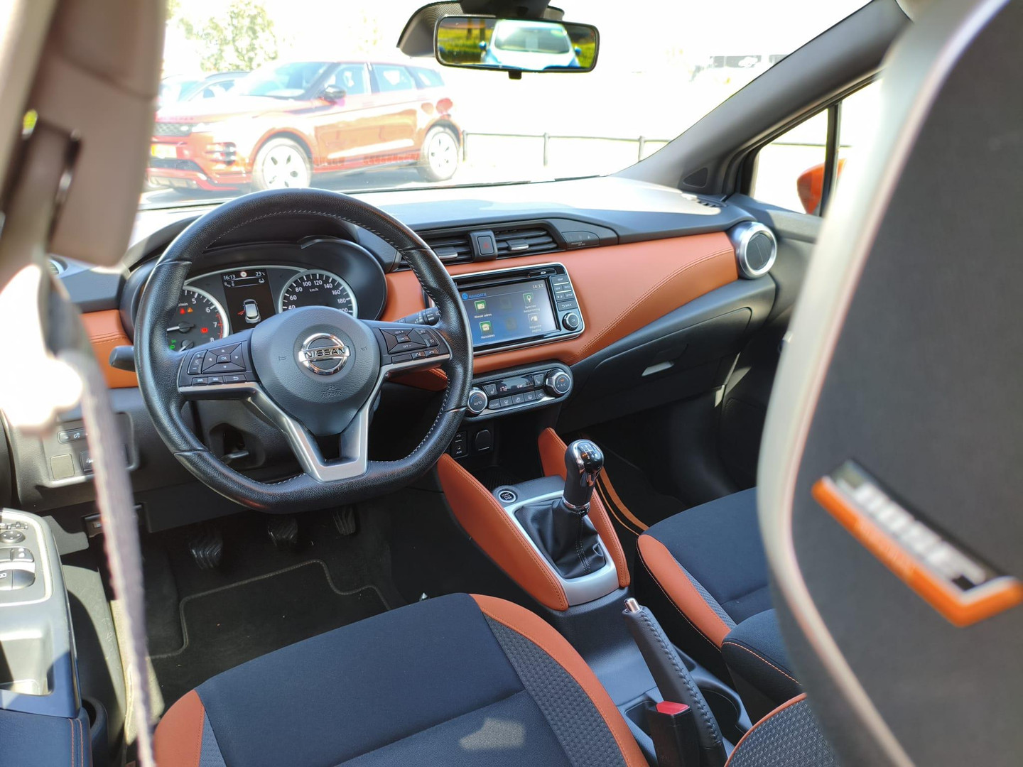 Nissan Nissan