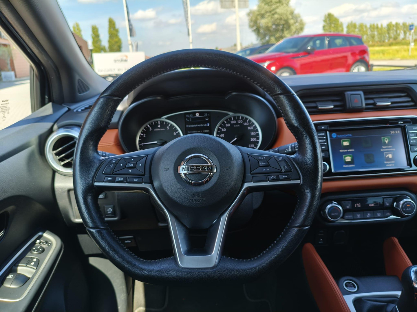 Nissan Nissan