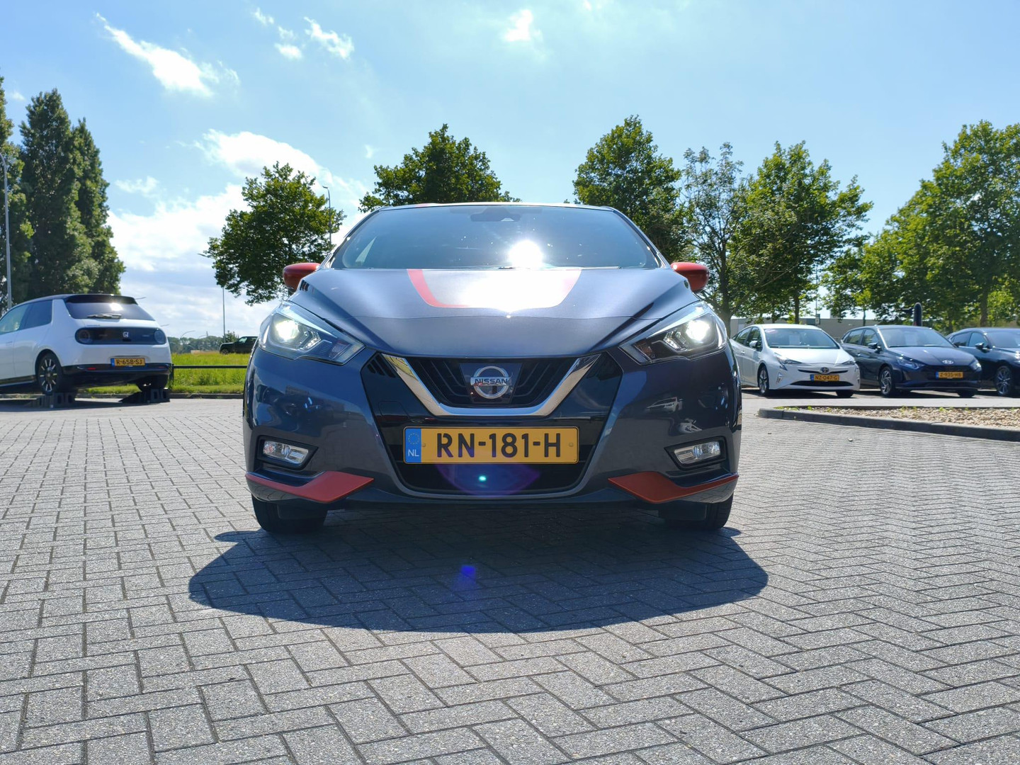 Nissan Nissan