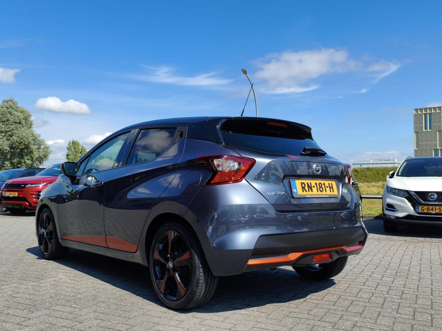 Nissan Nissan