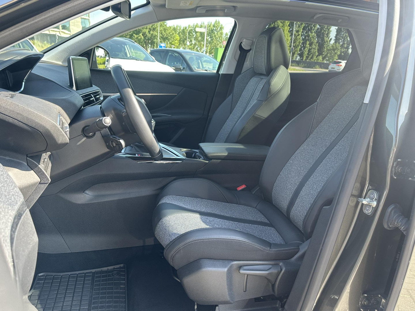 Peugeot Peugeot