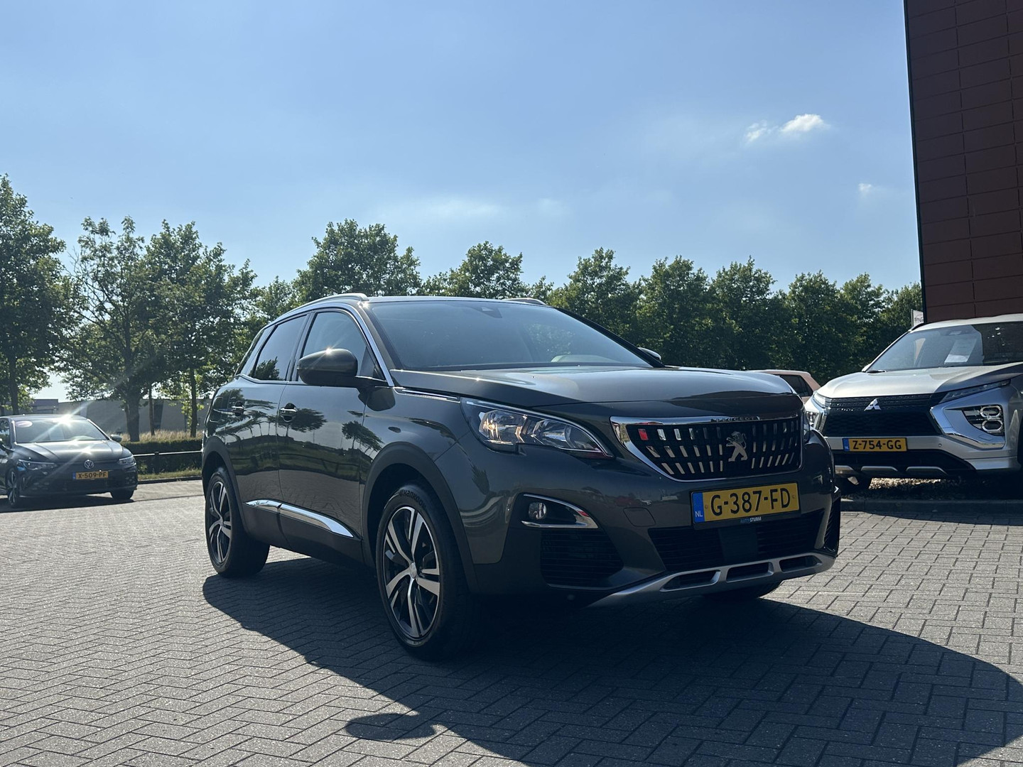 Peugeot Peugeot