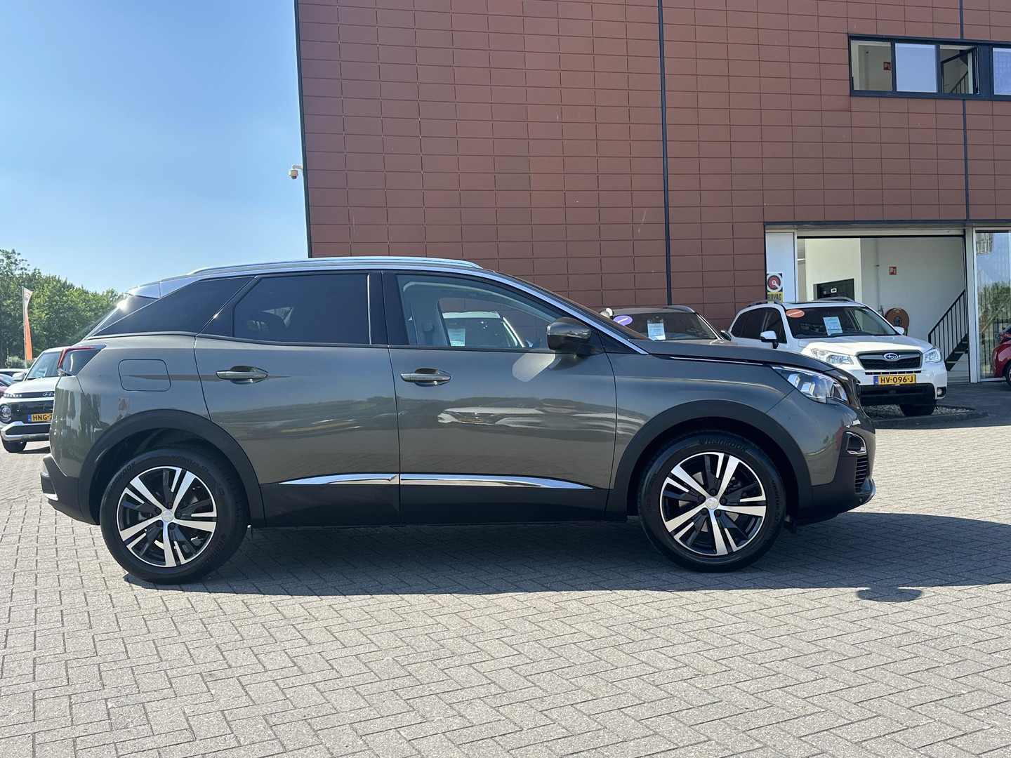 Peugeot Peugeot