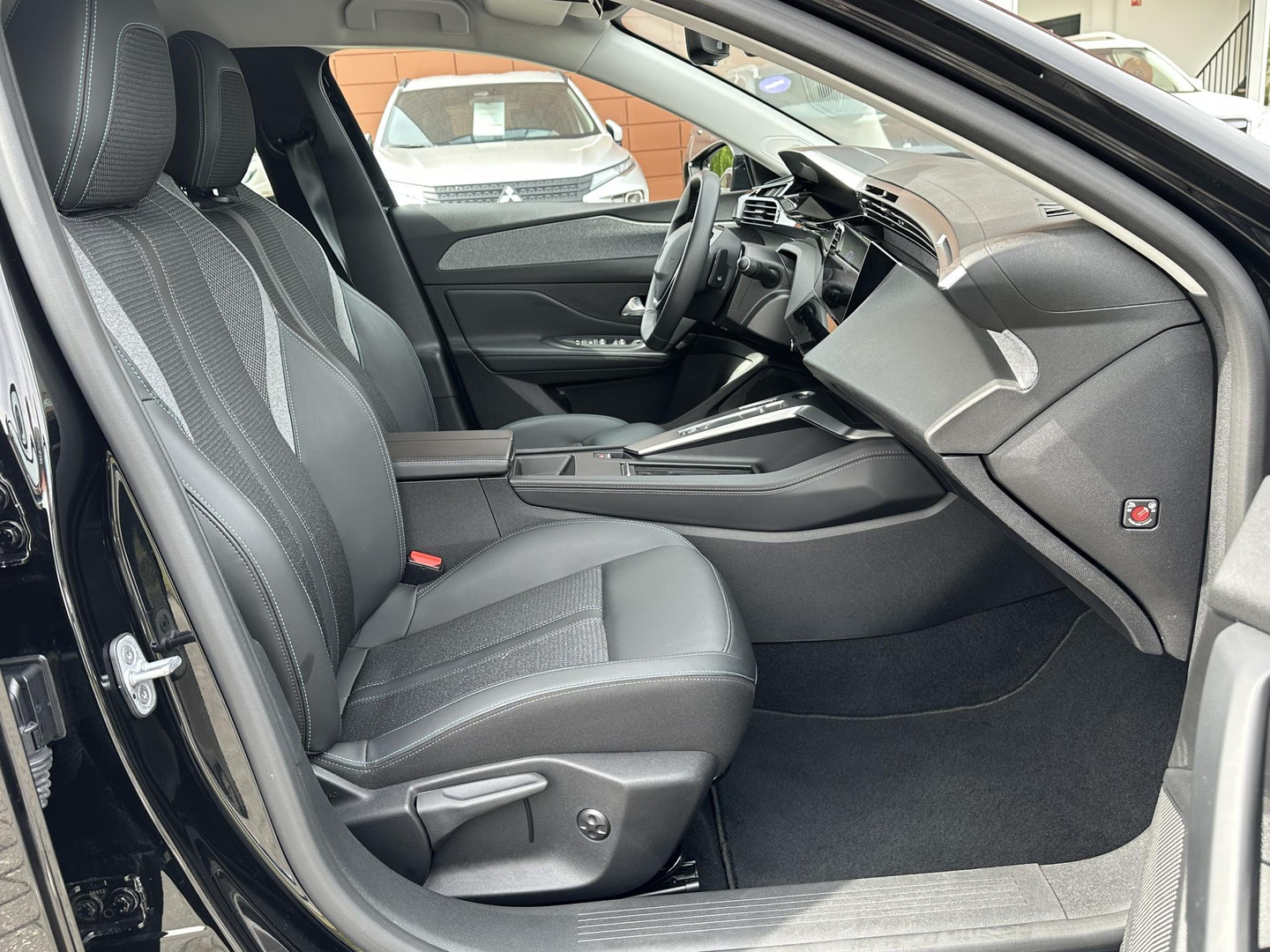 Peugeot Peugeot